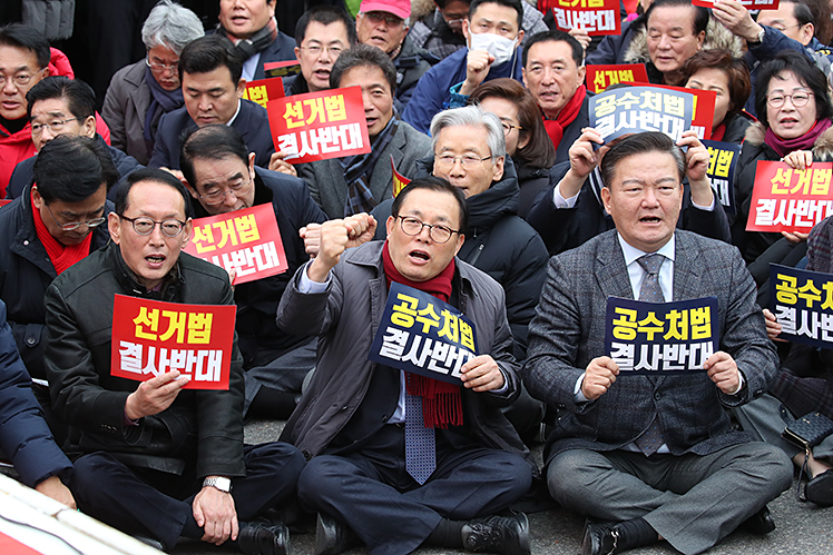 제목 노출 영역입니다 이미지