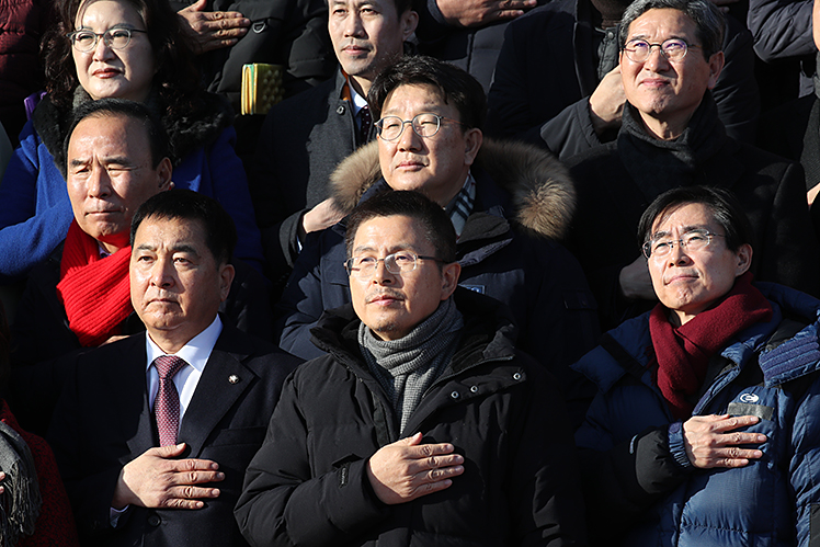 제목 노출 영역입니다 이미지