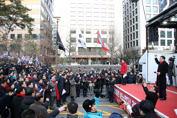 제목 노출 영역입니다 이미지