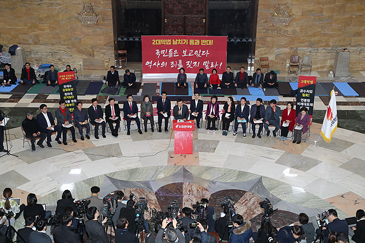 제목 노출 영역입니다 이미지