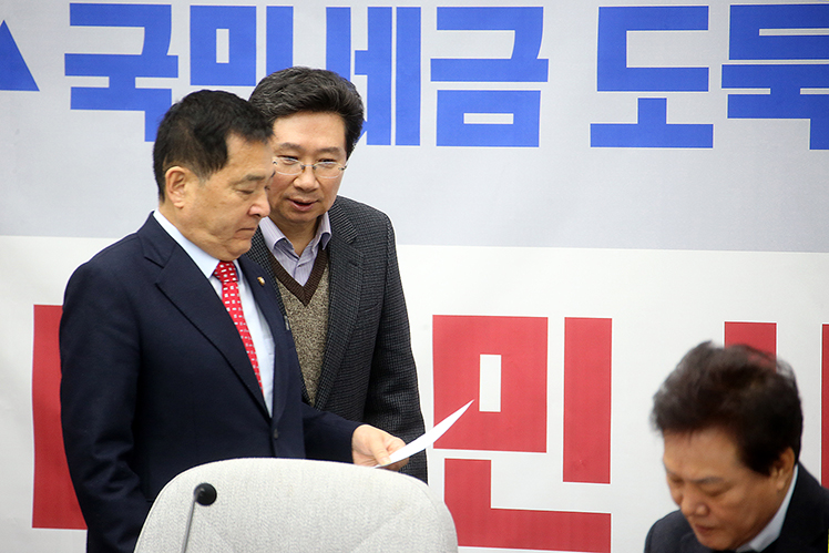 제목 노출 영역입니다 이미지