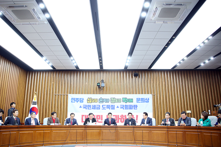 제목 노출 영역입니다 이미지