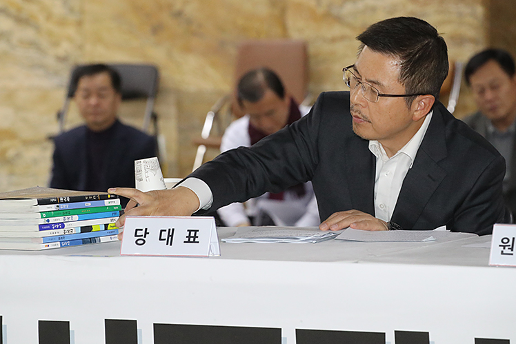 제목 노출 영역입니다 이미지