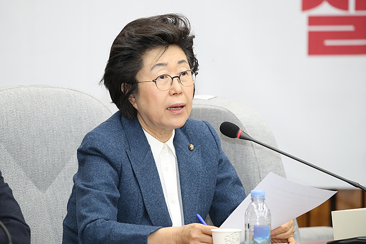 제목 노출 영역입니다 이미지