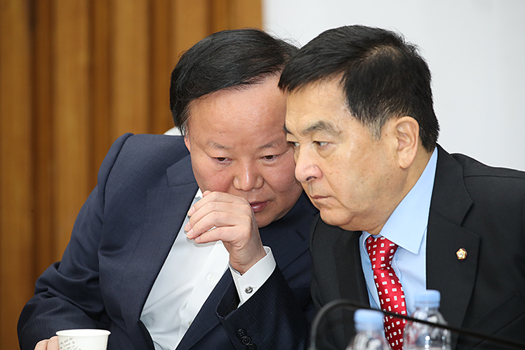 제목 노출 영역입니다 이미지