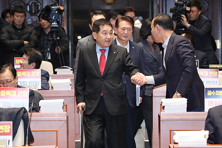 제목 노출 영역입니다 이미지