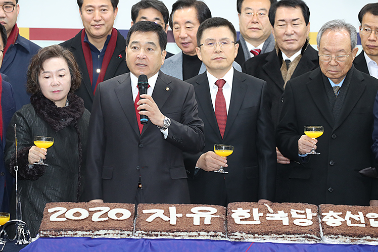 제목 노출 영역입니다 이미지
