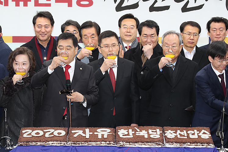 제목 노출 영역입니다 이미지