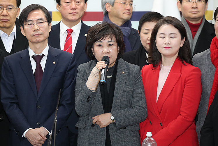 제목 노출 영역입니다 이미지