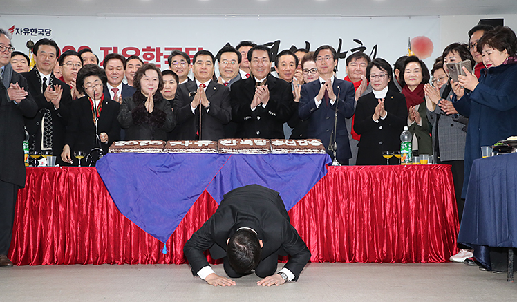 제목 노출 영역입니다 이미지