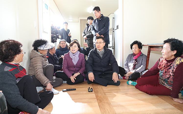 제목 노출 영역입니다 이미지