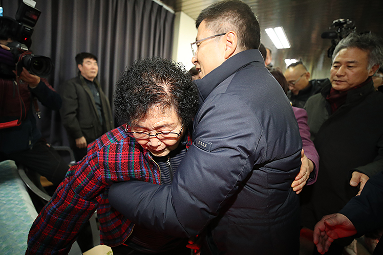 제목 노출 영역입니다 이미지