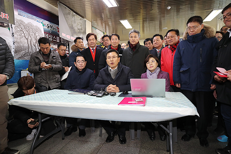 제목 노출 영역입니다 이미지