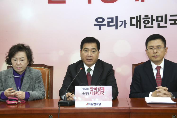 제목 노출 영역입니다 이미지