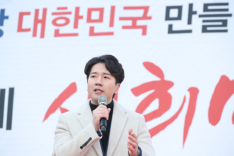 제목 노출 영역입니다 이미지
