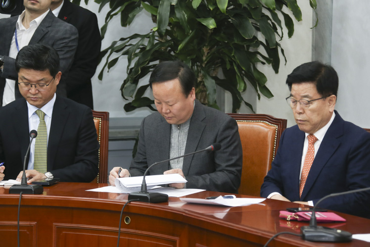 제목 노출 영역입니다 이미지