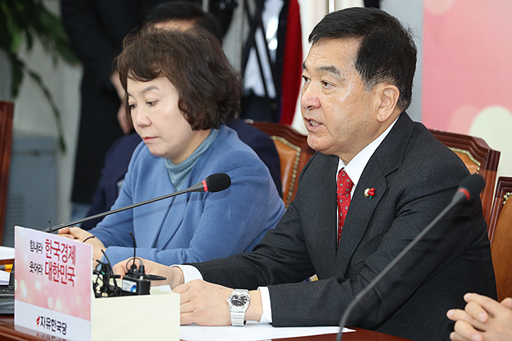 제목 노출 영역입니다 이미지