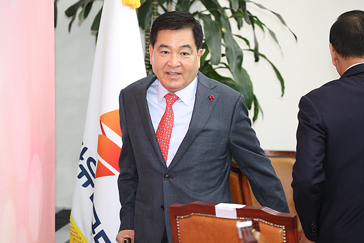 제목 노출 영역입니다 이미지