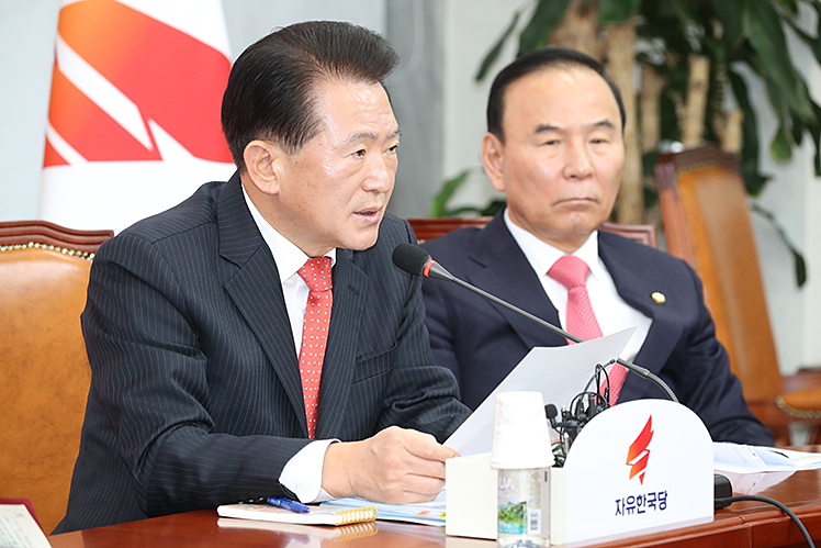 제목 노출 영역입니다 이미지