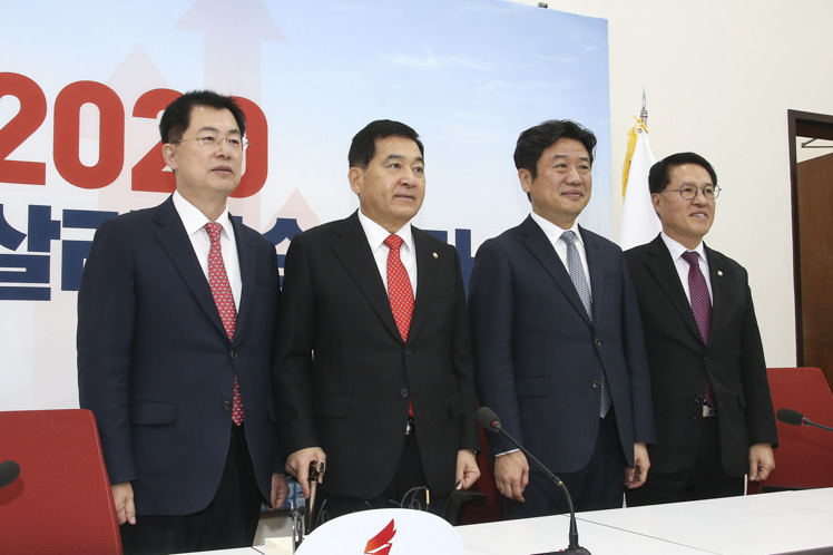 제목 노출 영역입니다 이미지
