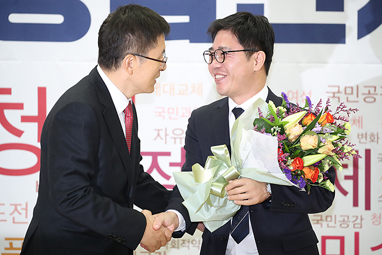 제목 노출 영역입니다 이미지