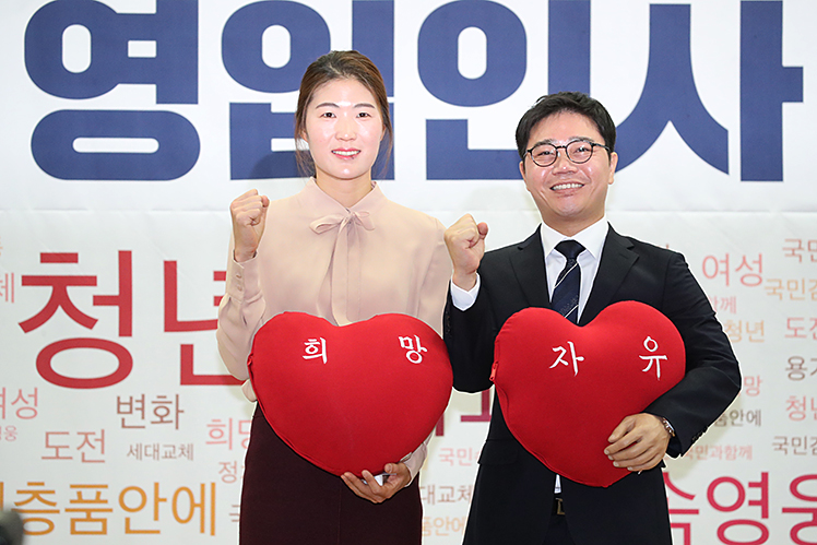 제목 노출 영역입니다 이미지