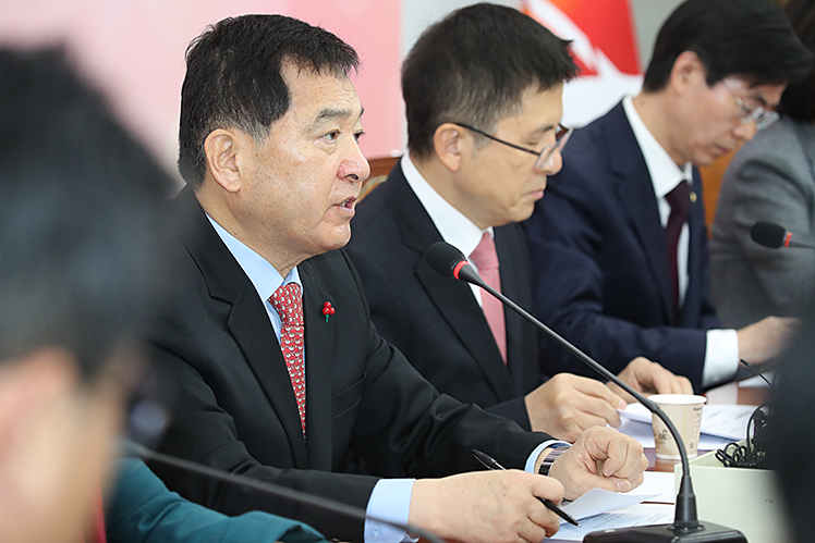 제목 노출 영역입니다 이미지