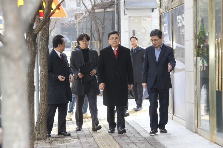 제목 노출 영역입니다 이미지