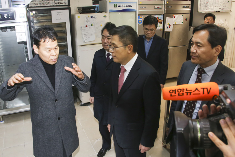 제목 노출 영역입니다 이미지