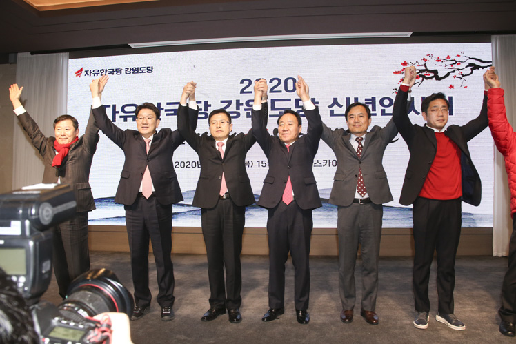 제목 노출 영역입니다 이미지