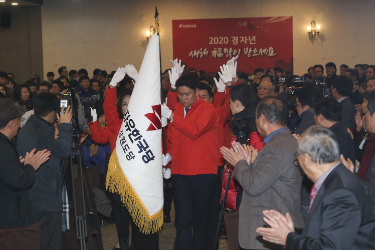 제목 노출 영역입니다 이미지