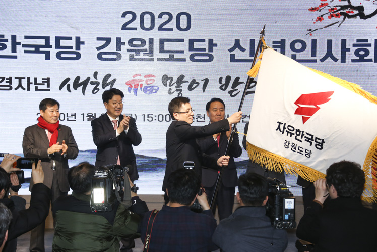 제목 노출 영역입니다 이미지