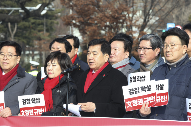 제목 노출 영역입니다 이미지