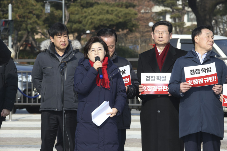 제목 노출 영역입니다 이미지