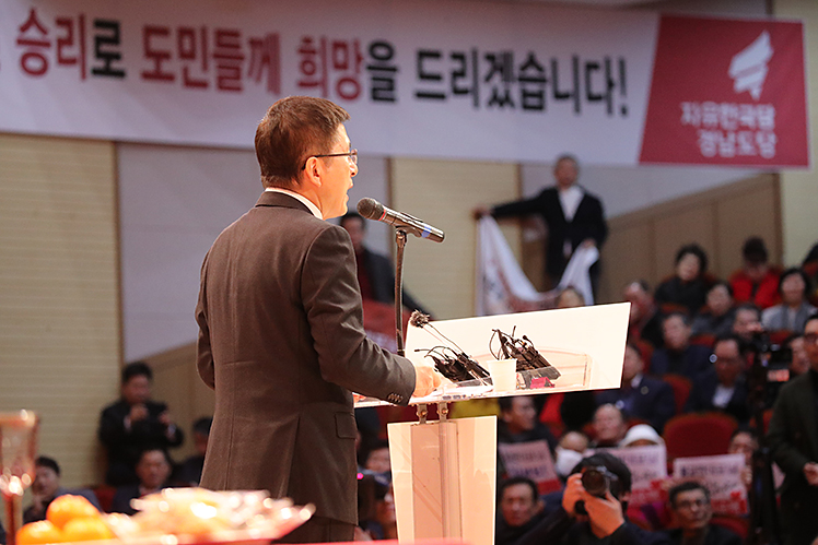 제목 노출 영역입니다 이미지