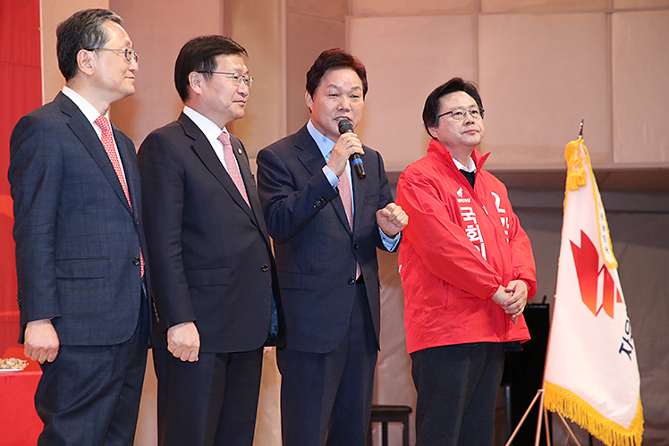 제목 노출 영역입니다 이미지