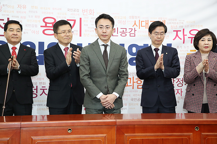 제목 노출 영역입니다 이미지