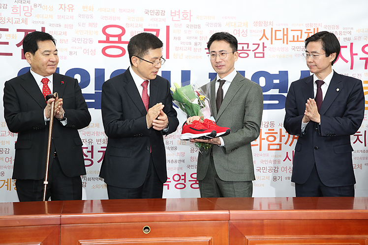제목 노출 영역입니다 이미지