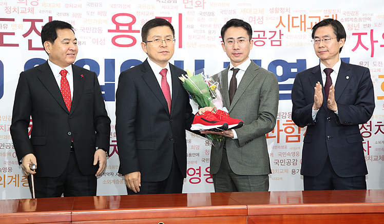 제목 노출 영역입니다 이미지