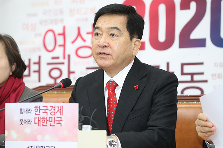 제목 노출 영역입니다 이미지