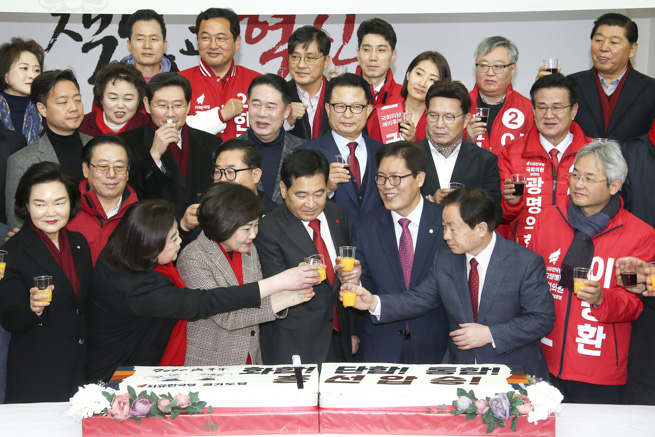 제목 노출 영역입니다 이미지