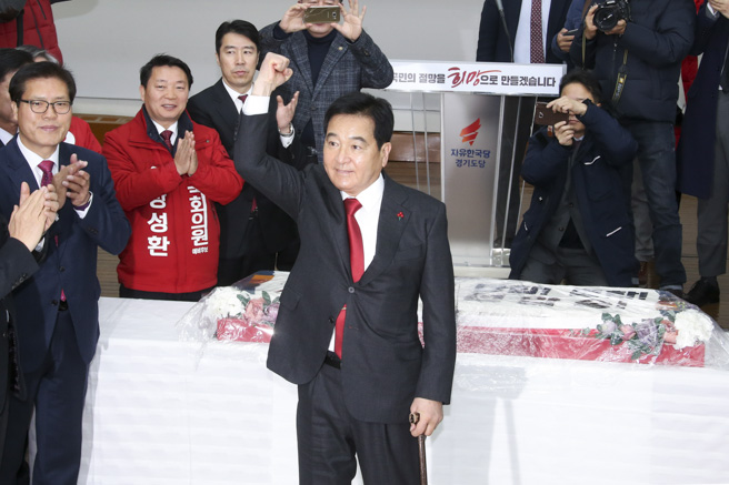 제목 노출 영역입니다 이미지