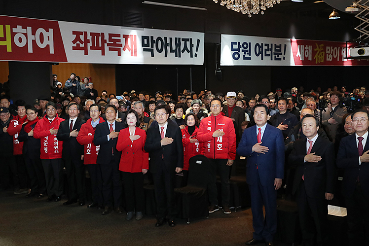 제목 노출 영역입니다 이미지