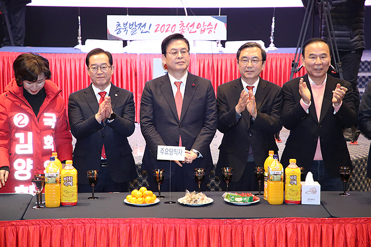 제목 노출 영역입니다 이미지