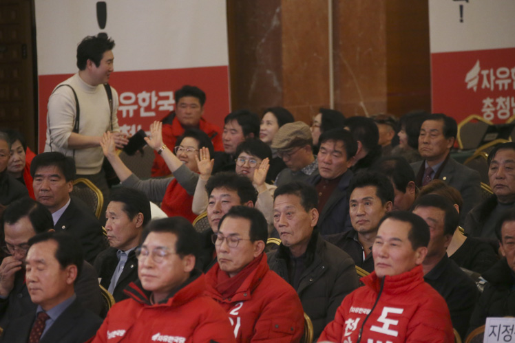 제목 노출 영역입니다 이미지