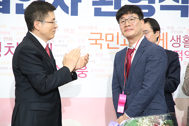 제목 노출 영역입니다 이미지