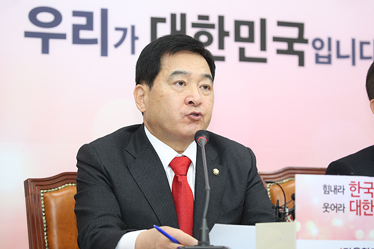 제목 노출 영역입니다 이미지