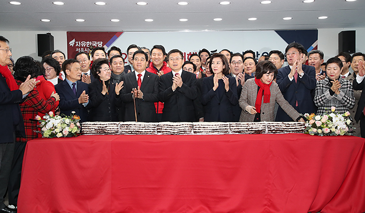 제목 노출 영역입니다 이미지