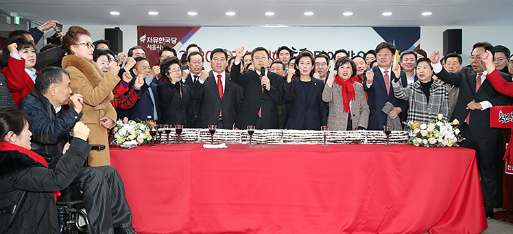 제목 노출 영역입니다 이미지