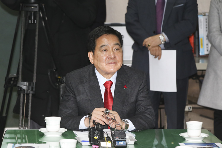 제목 노출 영역입니다 이미지